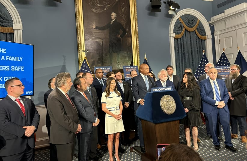 New York istituisce un ufficio contro l’antisemitismo: “un attacco agli ebrei è un attacco alla città”