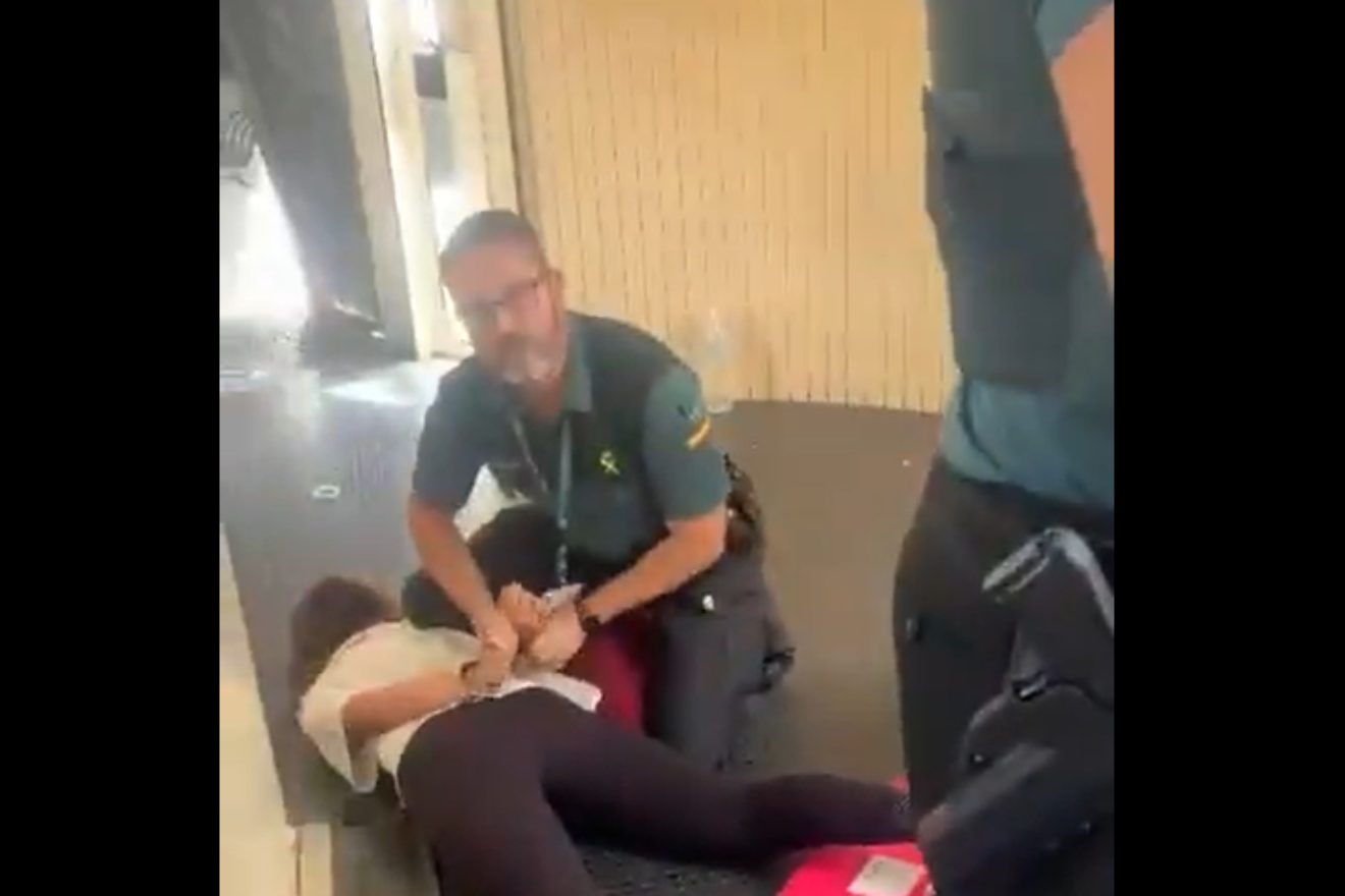 Valencia, bambini costretti a scendere da un volo per aver cantato in ebraico