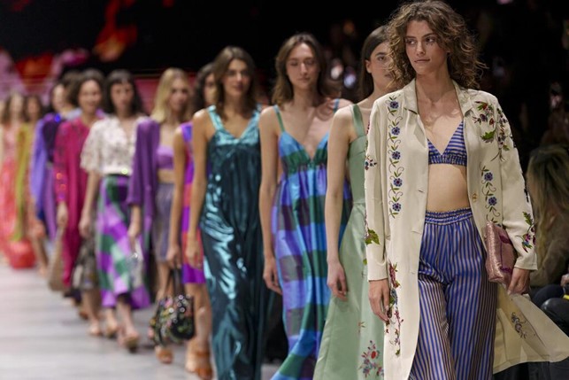 Tel Aviv Fashion Week: tra resilienza e unità la moda si reinventa