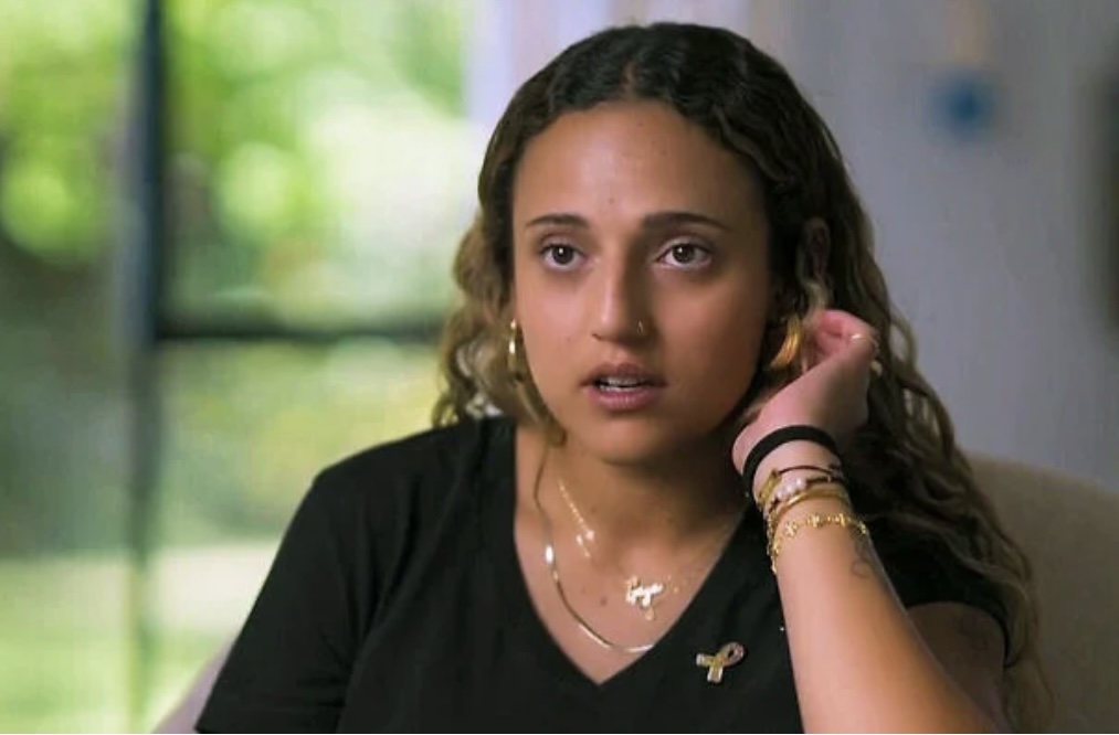 Abusi durante la prigionia a Gaza: parla l’ex ostaggio Romi Gonen Abusi durante la prigionia a Gaza: parla l’ex ostaggio Romi Gonen