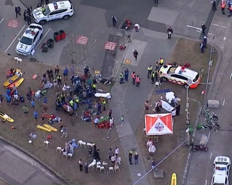 Strage antisemita in Australia: attentato durante le celebrazioni di Chanukkà a Sydney Strage antisemita in Australia: attentato durante le celebrazioni di Chanukkà a Sydney