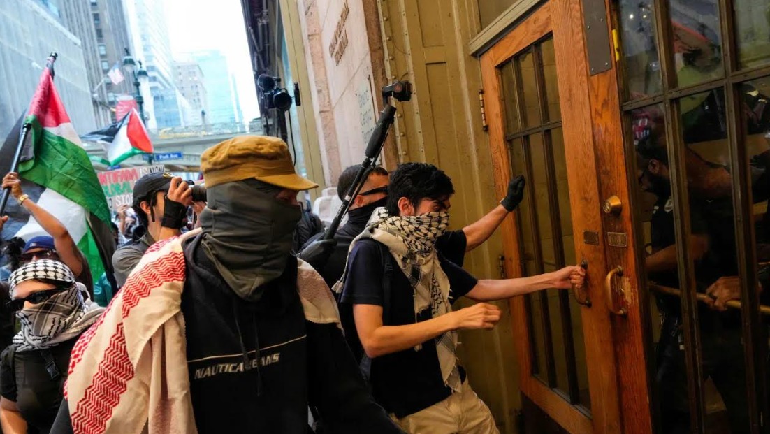 CUNY accusata di aver espulso ebrei dalle posizioni di leadership CUNY accusata di aver espulso ebrei dalle posizioni di leadership