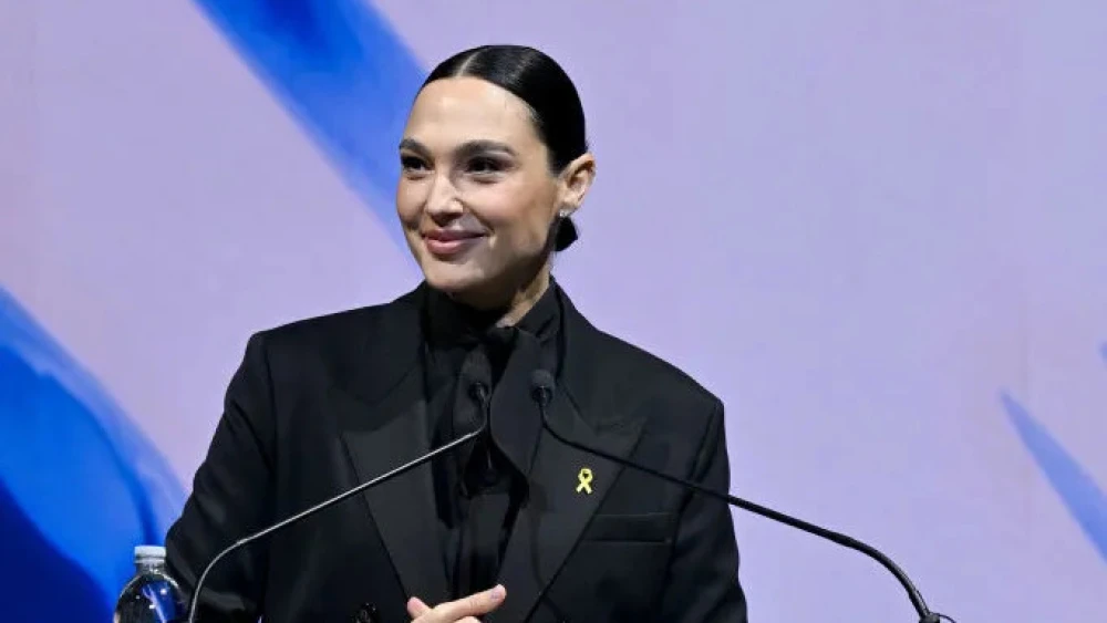 Gal Gadot raddoppia il Genesis Prize: 2 milioni per iniziative a sostegno d'Israele Gal Gadot raddoppia il Genesis Prize: 2 milioni per iniziative a sostegno d'Israele