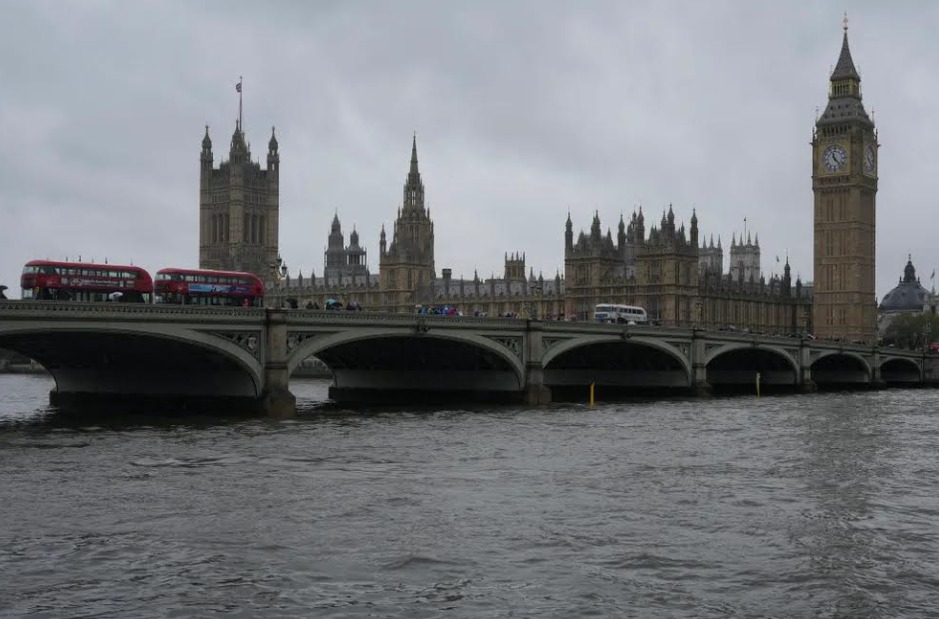 Londra: quattro arresti per sospetto spionaggio iraniano sulla Comunità ebraica