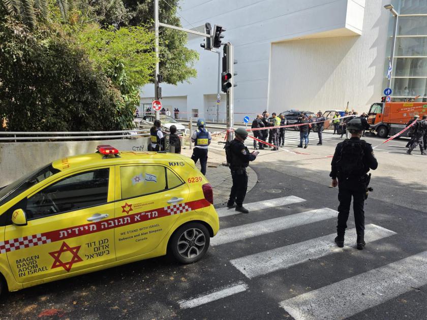 Un’altra giornata in guerra: danni a Tel Aviv nei raid iraniani di ieri Un’altra giornata in guerra: danni a Tel Aviv nei raid iraniani di ieri