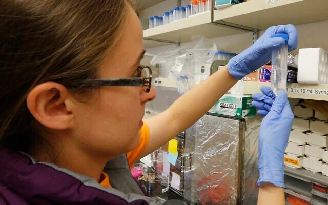 Tra scienza e cultura pop: perché i nuovi peptidi sembrano parole yiddish