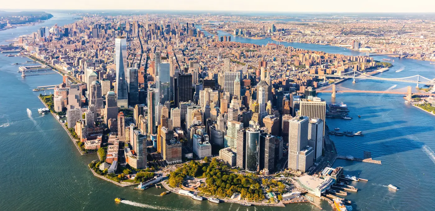 Accoltella due uomini a New York: si indaga per crimine d’odio