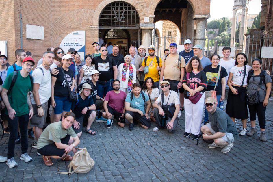 L’incontro dei giovani israeliani con Tatiana Bucci L’incontro dei giovani israeliani con Tatiana Bucci